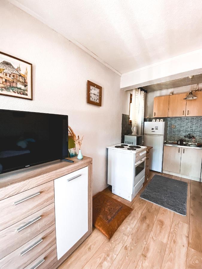 Slatki Dom Fireplace Konjic Bagian luar foto