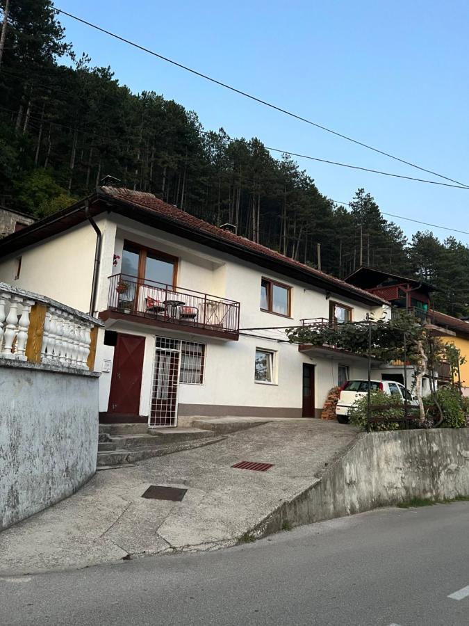 Slatki Dom Fireplace Konjic Bagian luar foto
