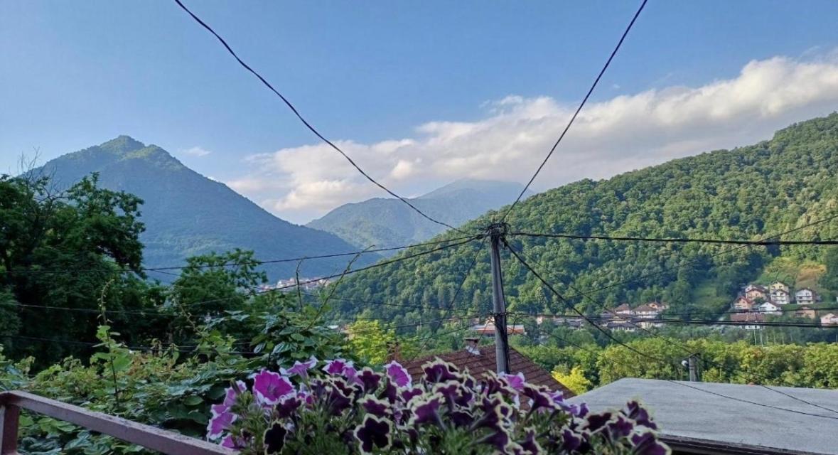 Slatki Dom Fireplace Konjic Bagian luar foto