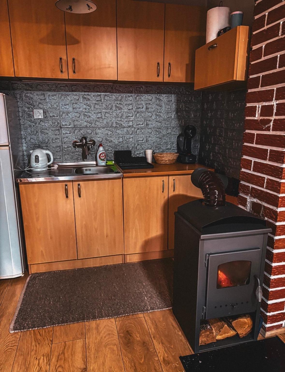 Slatki Dom Fireplace Konjic Bagian luar foto